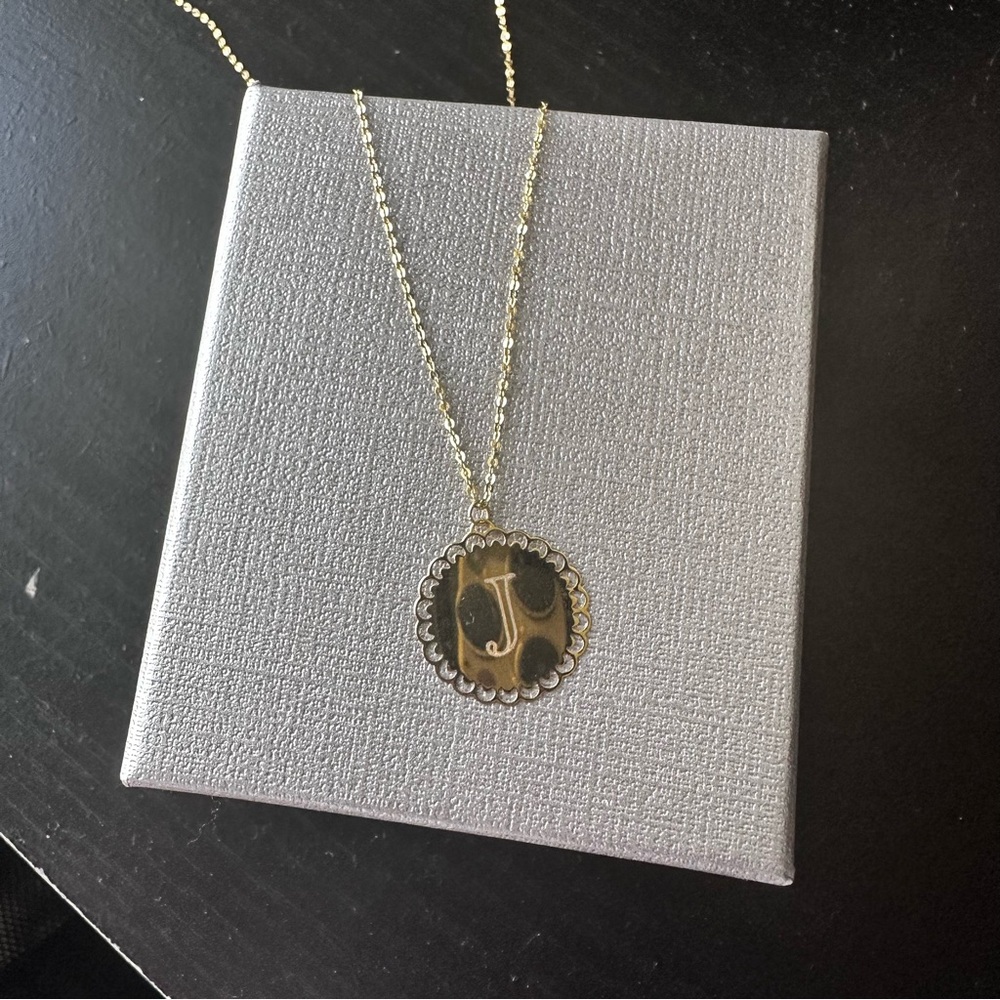 Italian 10K Yellow Solid Gold Initials J Necklace (18-20 Inches)